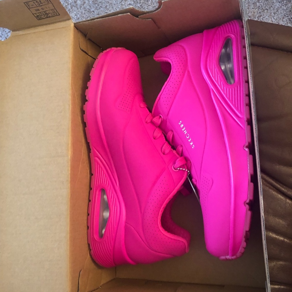 Sketchers Street women's size 9.5